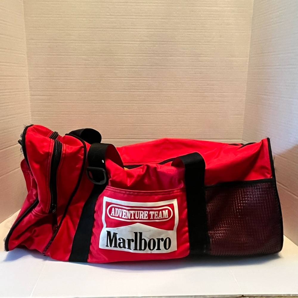Marlboro Red Adventure Team Men's Bag